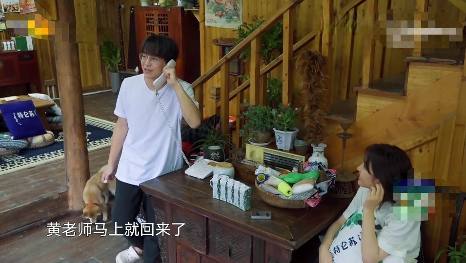 彭昱畅陈赫邓超吃花生,快乐大本营陈赫拿鸡肝