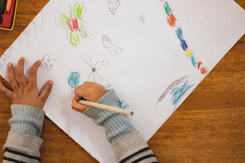 教孩子识字很容易发脾气怎么办,陪小孩阅读小孩不认字怎么办