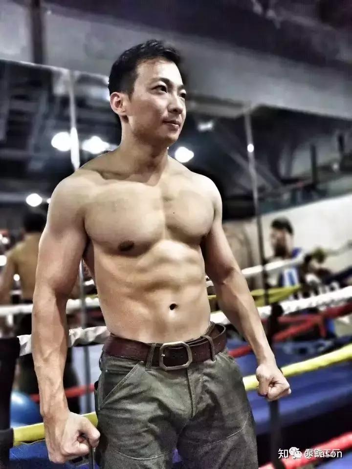 健身多久可以尝试力量举 (健身几年可以练力量举)