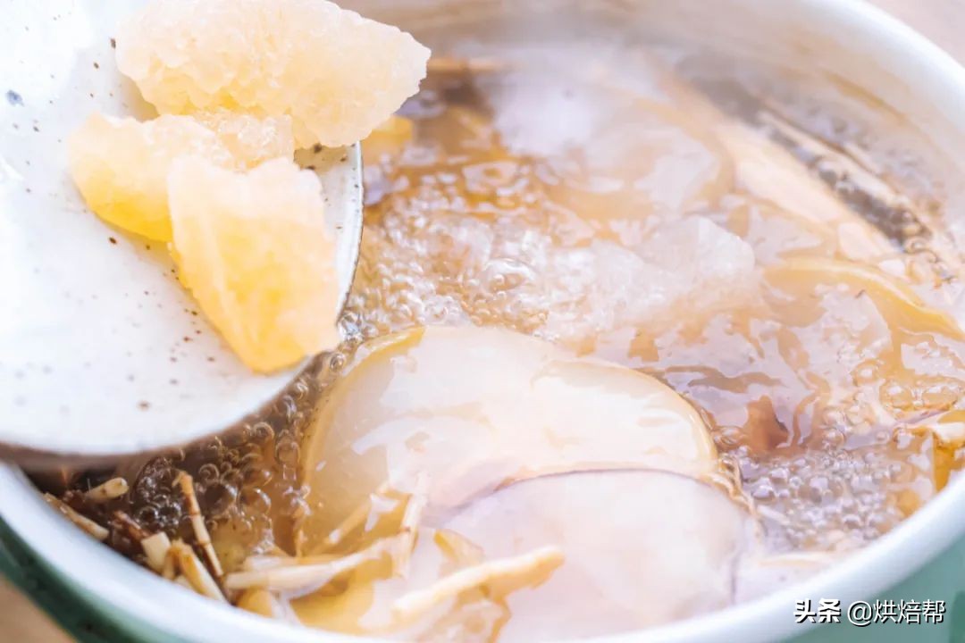 清热润燥茅根竹蔗雪梨,雪梨海底椰茅根竹蔗水功效