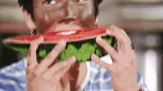 日本人就从来不抱怨苹果太贵，收藏几个异国瓜果能让你变成有钱人