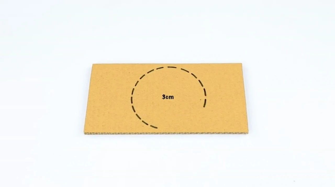 创客|手工做个手机投影仪,跟娃在家看大片