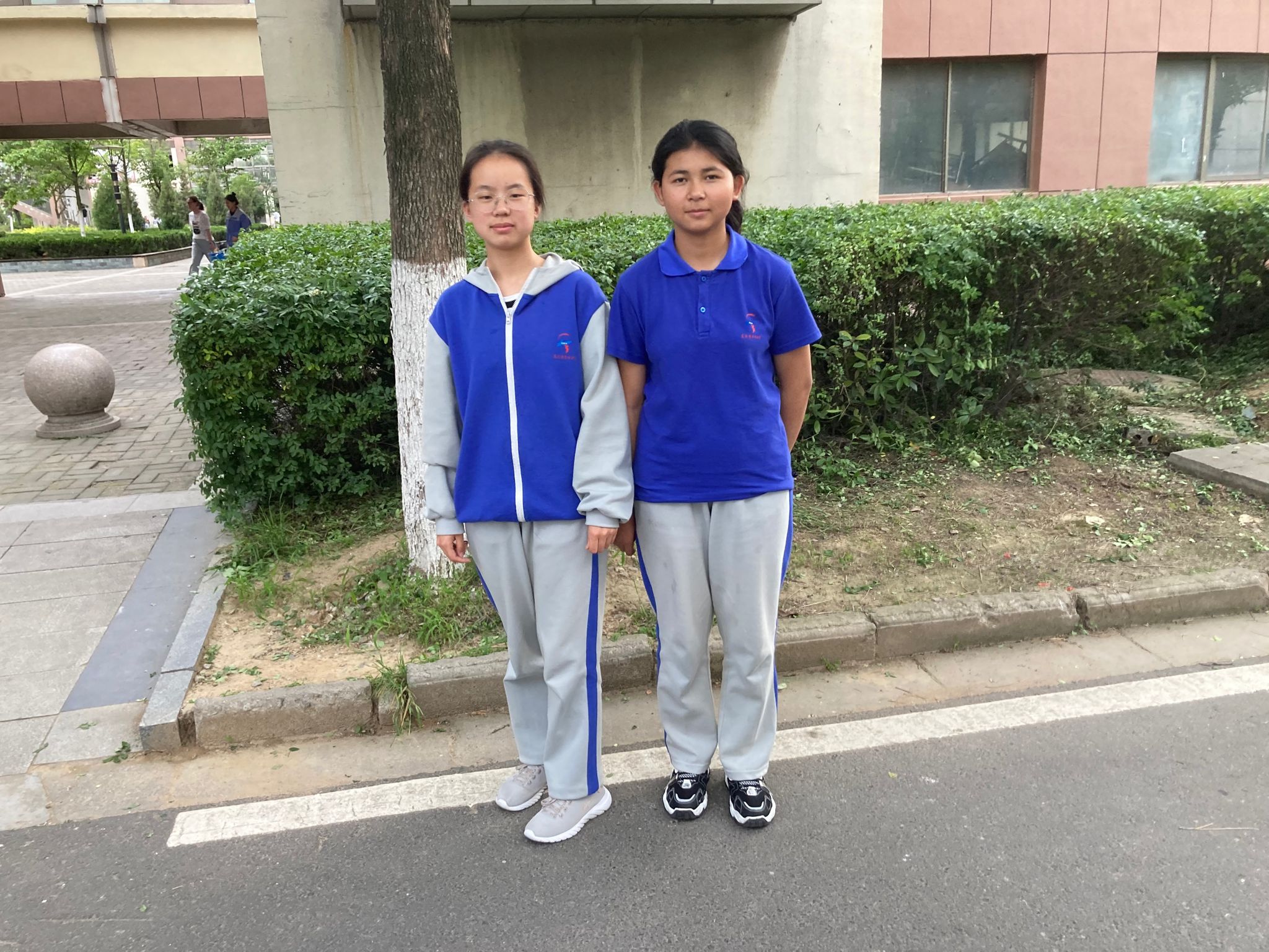 No.280（2021-05-25）争分夺秒疾驰看路有惊无险皮破肉露