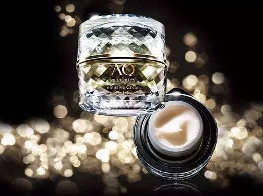 遮瑕保湿粉底液排行榜10强,圣罗兰明彩轻垫粉底液10和20区别