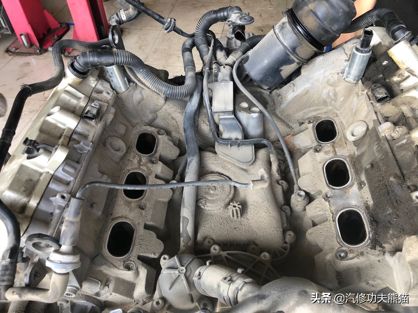 奥迪a6l2.4免拆烧机油处理靠谱吗,奥迪a6l2.4烧机油大修注意事项