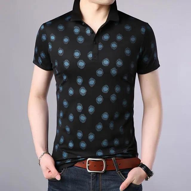 哇塞！43岁舅舅这样穿T恤，帅的让人心动，整条街回头率都归他