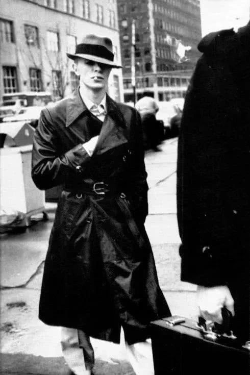 burberry风衣皮姆利科,绅士们burberry风衣