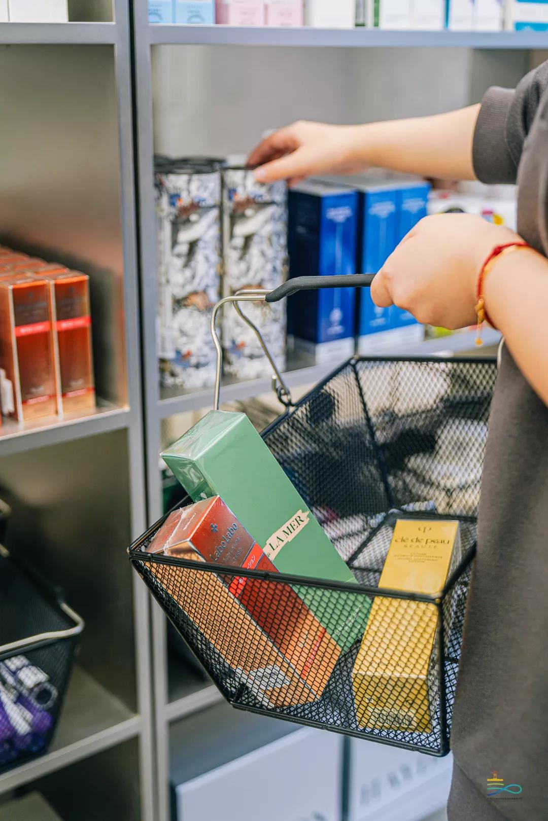 武汉大牌美妆品牌,黑洞高端美妆