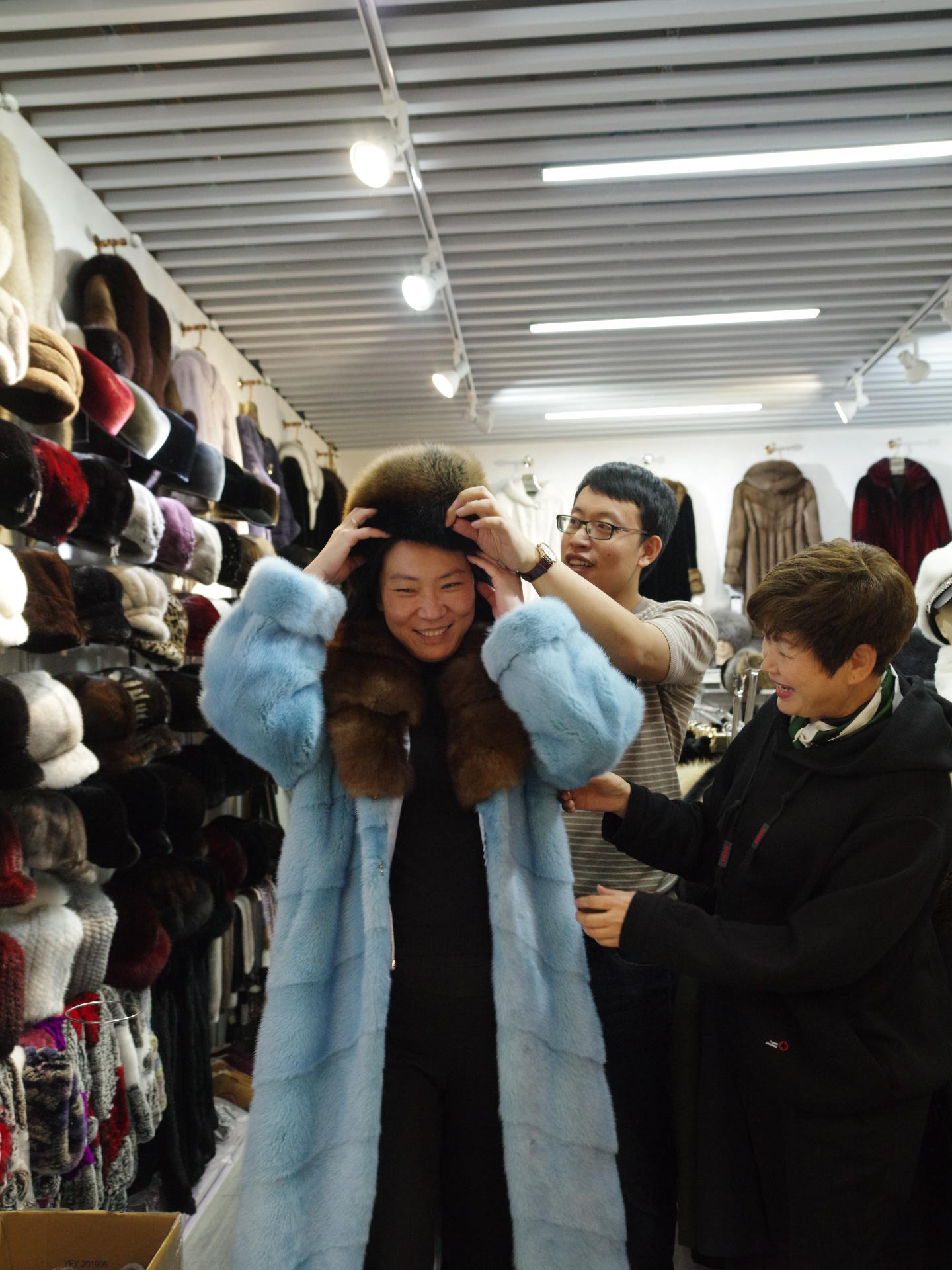 天通尾货商城最新信息,天通尾货服装抖音团购套餐