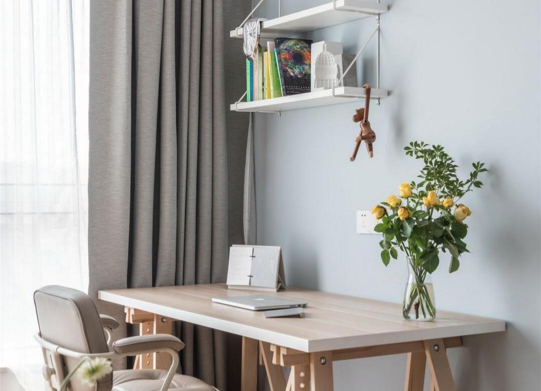 濂瑰鐨勮淇叏灞嬬畝鍗曠敾,85骞崇背鍏ㄥ眿瀹剁數瀹跺叿