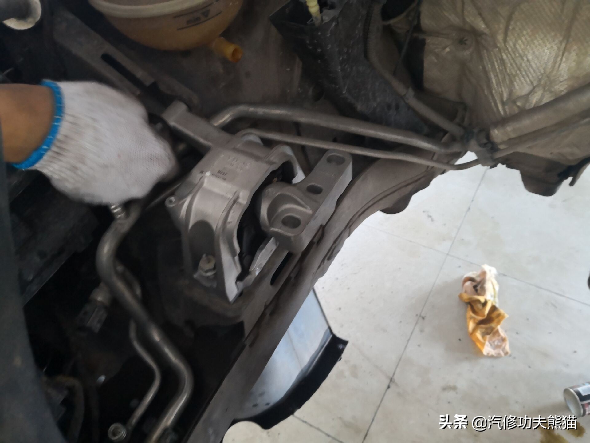 2017款途观丝绸之路1.8t烧机油吗,途观2015款1.8t四驱豪华版烧机油