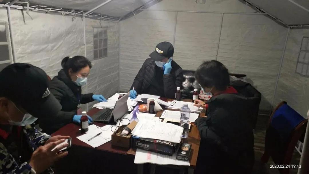 白袍法官护你平安,人民陪审员白袍法官