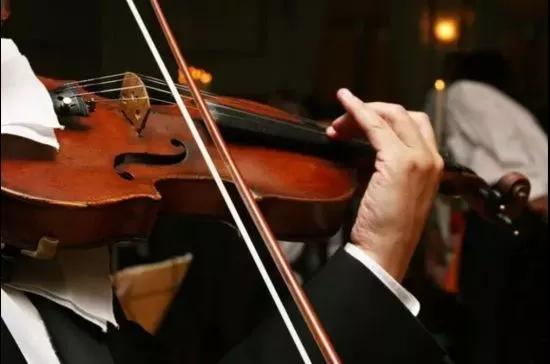 初学者小提琴拿弓练习,小提琴运弓如何放松手臂