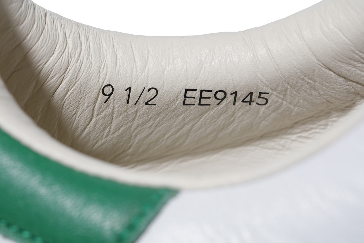 adidasstansmith三叶草男鞋,小白鞋升级版和普通款一样吗