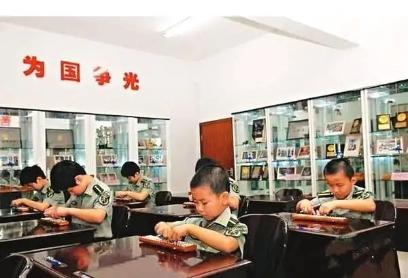 15个6位数加减！天才用1.71秒算出，*队军**中的珠心算部队有何作用