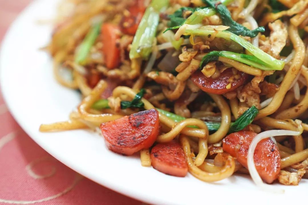 无夜市不夏天!西园里菜场竟然是个“深夜大食堂”?