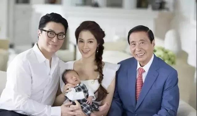 为豪门而生的徐子淇？从小不许做家务，出国镀金，为嫁豪门迁祖坟