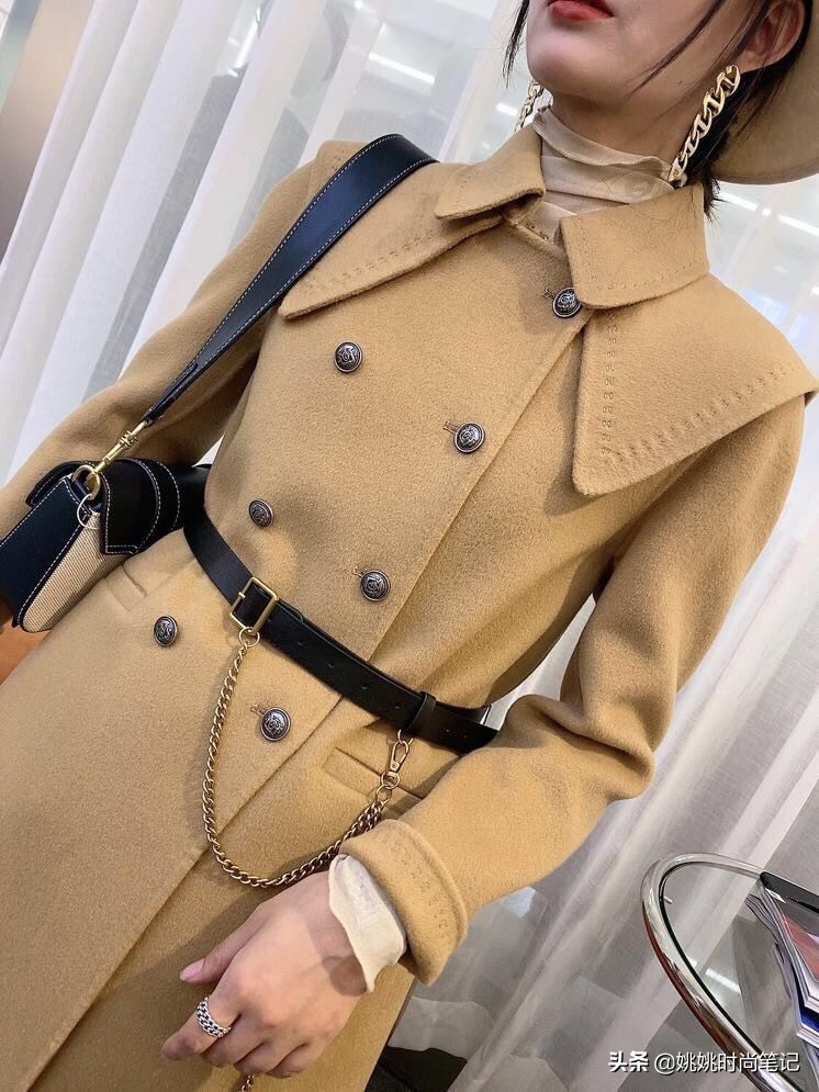 什么羊绒大衣好看又不显皮,羊绒大衣买什么颜色经典百搭洋气