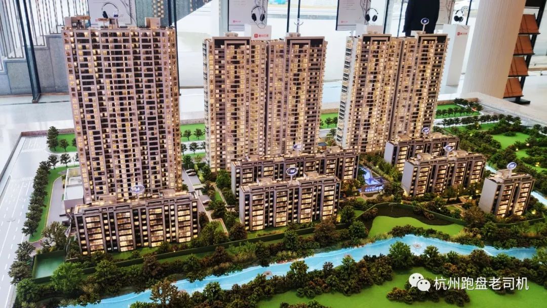 滨江区地铁口新开楼盘,滨江世茂二手房三室