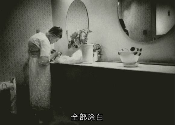 日本一*女妓**站街拉客到74岁，只为等一人