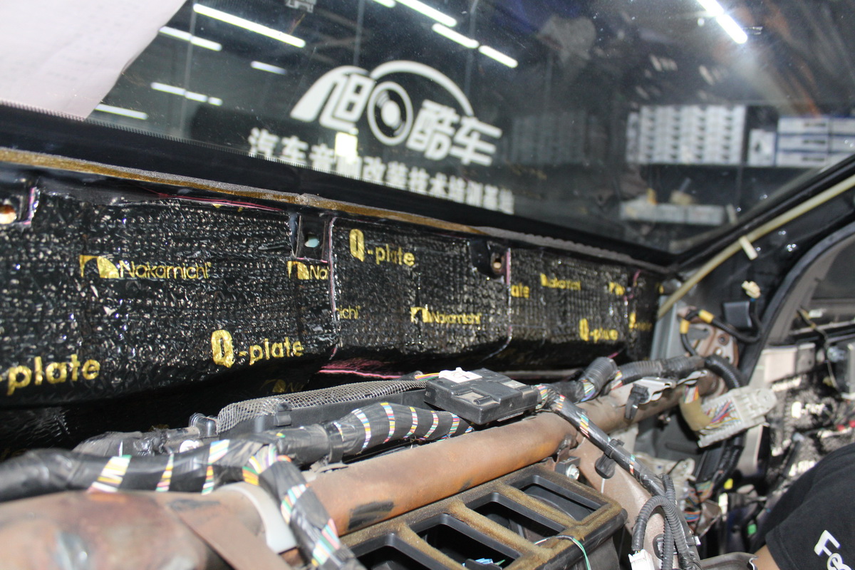 丰田皇冠2018款隔音什么水平,丰田皇冠隔音实测