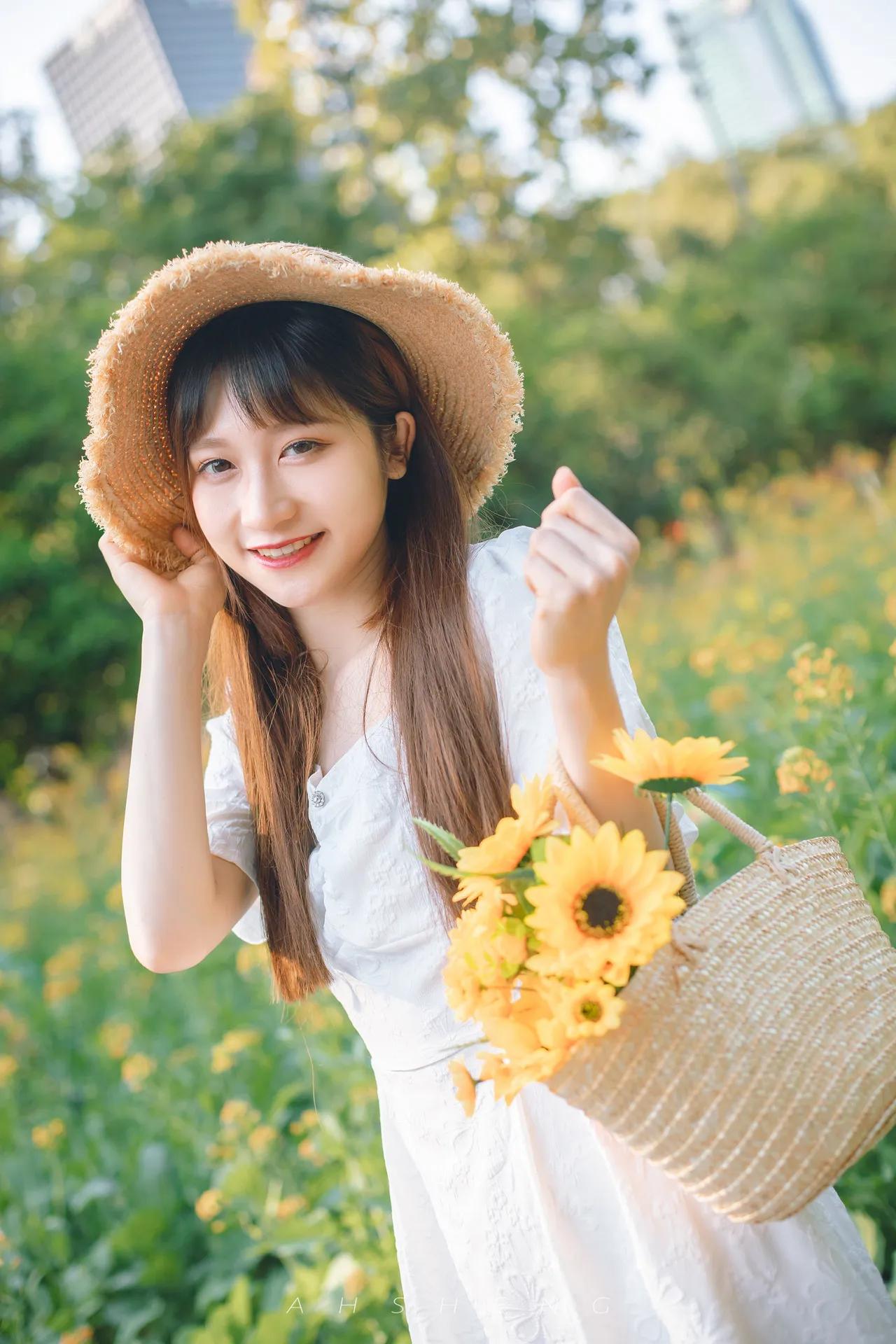 美女向日葵的唯美图片,美女向日葵照片