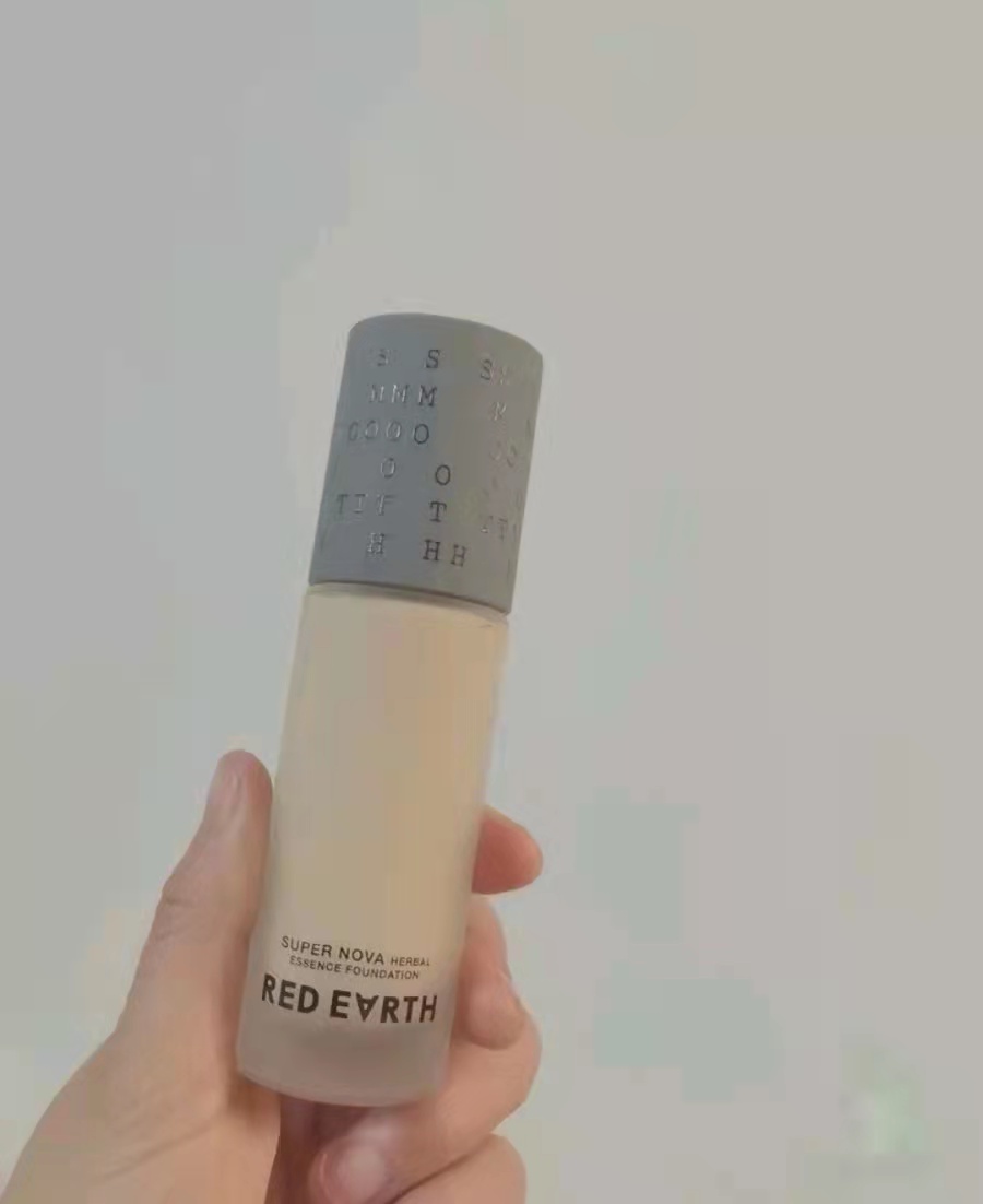 dw跟兰蔻粉底液哪个适合油皮,双十一好用平价粉底液