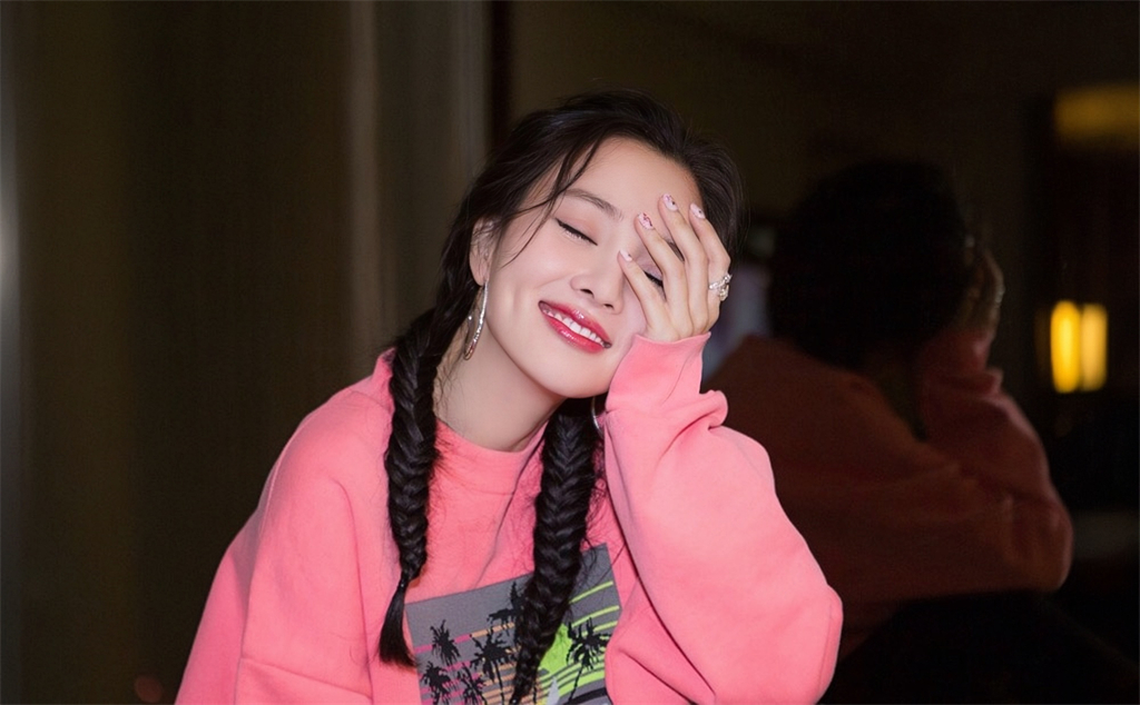 李小璐豪车曝光,贾乃亮柯尼塞格