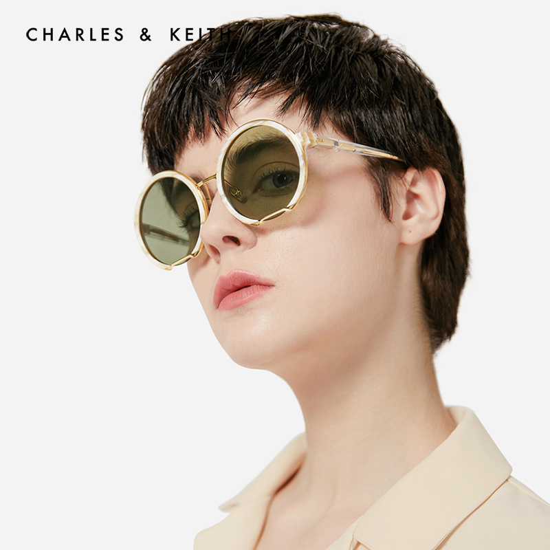 小ck新牛仔包,小ck新出的卡包