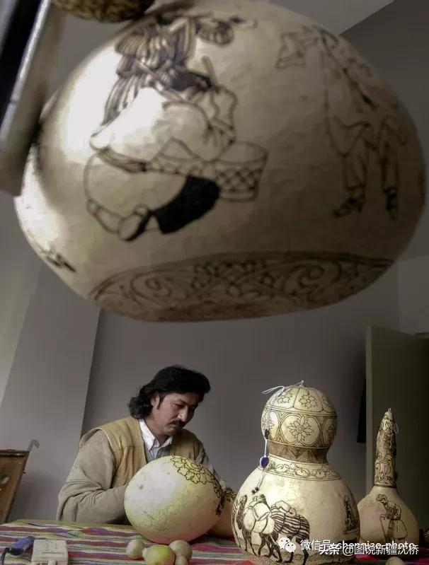维吾尔族葫芦艺术品摆件,葫芦变身艺术品