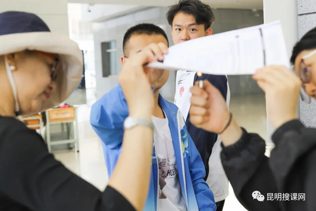 昆明第十中学白塔校区初一,昆明中学实力排名前十名