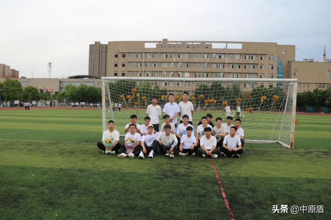 大片来袭！河南各高校凹造型毕业照绝对惊艳到你