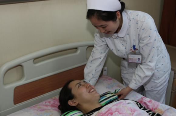 产妇讲述剖腹产经历,妇产科医生讲述侧切