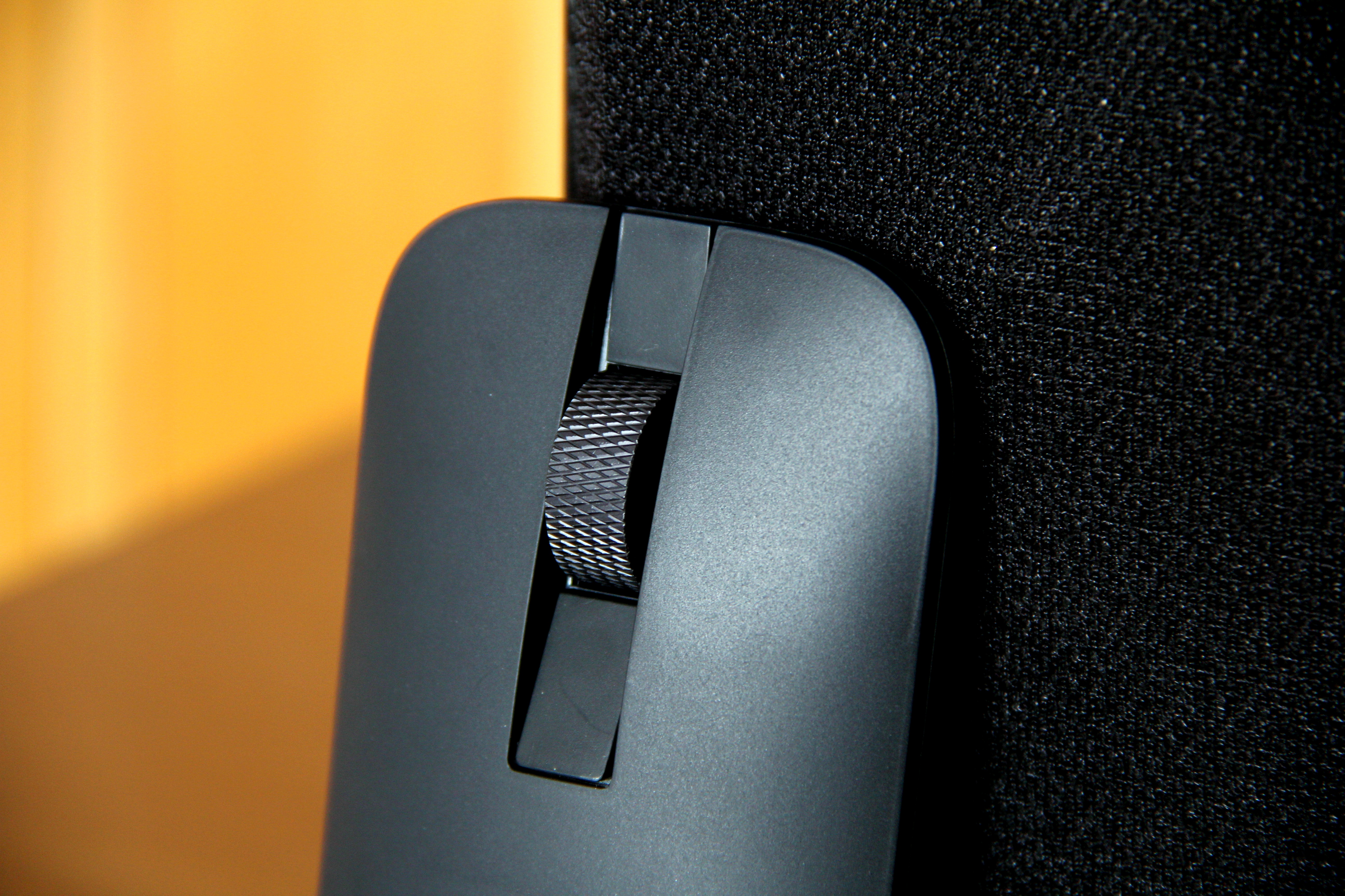 办公鼠标雷柏570,雷柏m550和m700哪个好