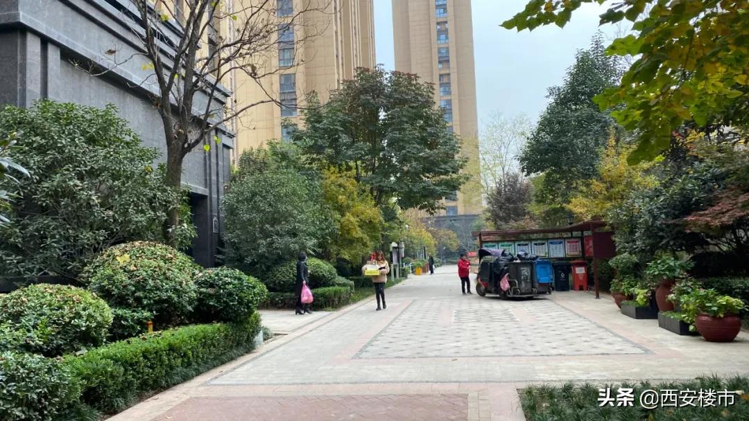 金辉世界城的二手房源为什么很多,金辉世界城首付2万起