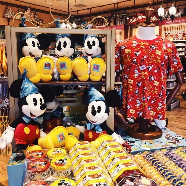 香港迪士尼乐园冰雪小镇好玩吗,最好玩的玩雪地方