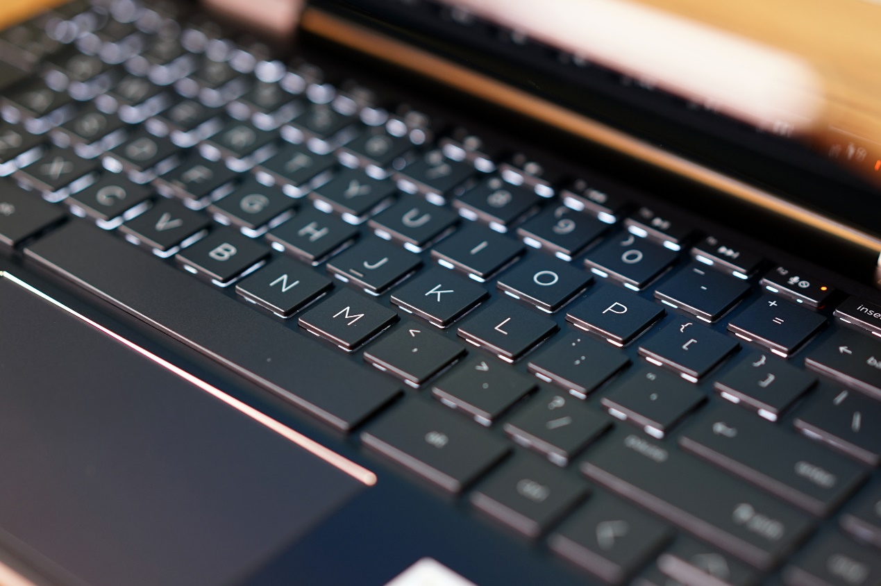 2019惠普13.3寸x360评测,惠普笔记本设计