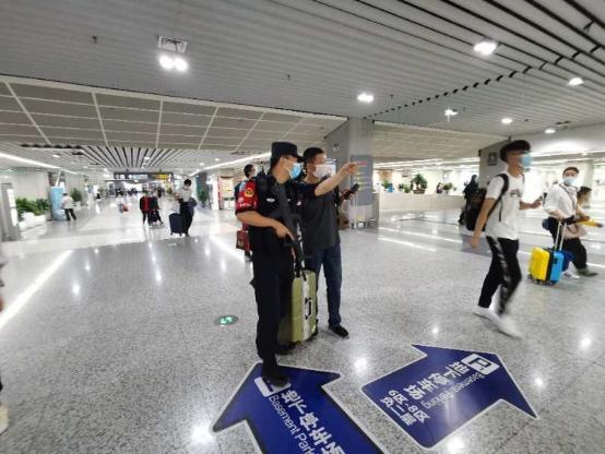 瀹夊叏绁ュ拰鍋囨湡,涓鍋囨湡鍏ㄥ競绀句細娌诲畨澶у眬骞崇ǔ