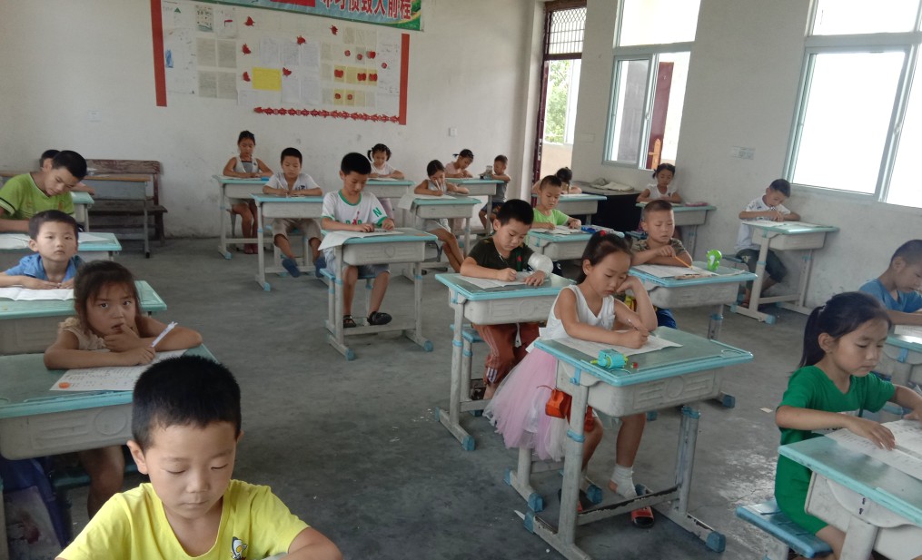 唐河县毕店镇常赵庄小学,多方联动创平安校园