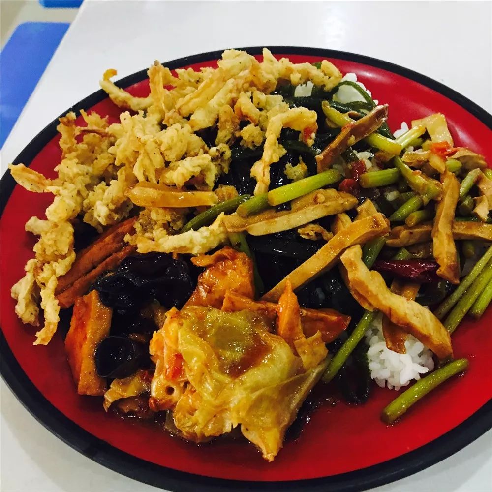 在培华，我4年胖了10斤！食堂是减肥路上最大的绊脚石