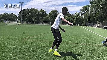 足球后卫防守技巧,足球在线4防守技巧