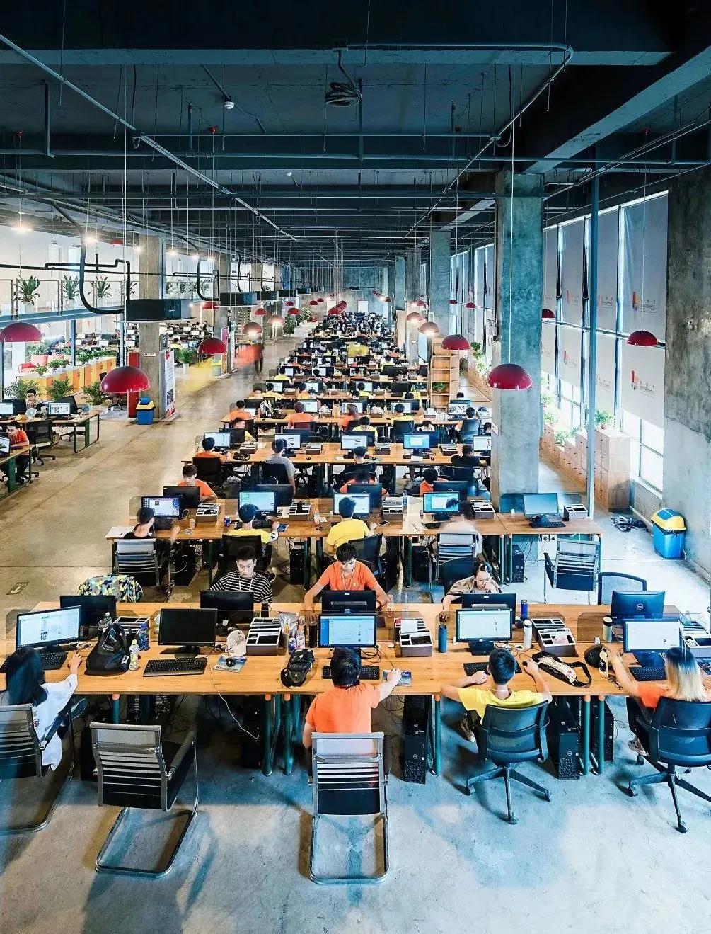 世界就在脚下,世界就在