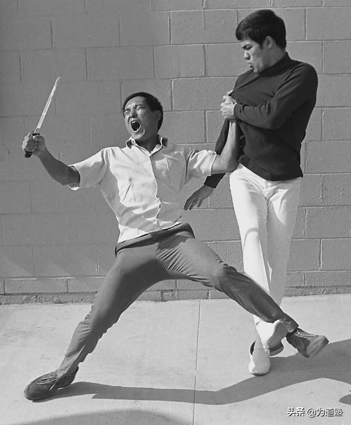 李小龙接受采访评价日本侵略战争,李小龙霸气回击视频