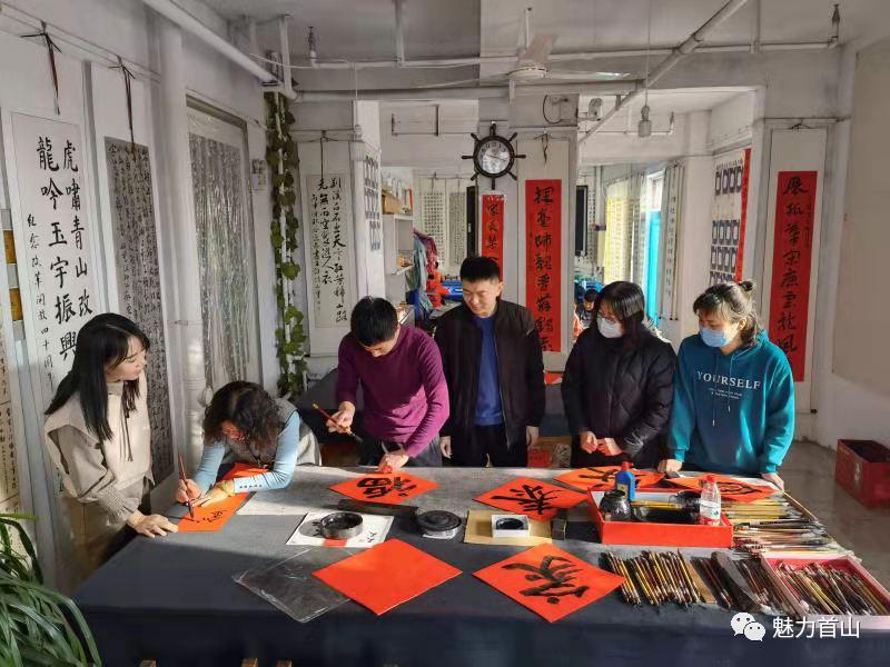 新春惠民送春联活动,送福送春联文化惠民活动拉开帷幕