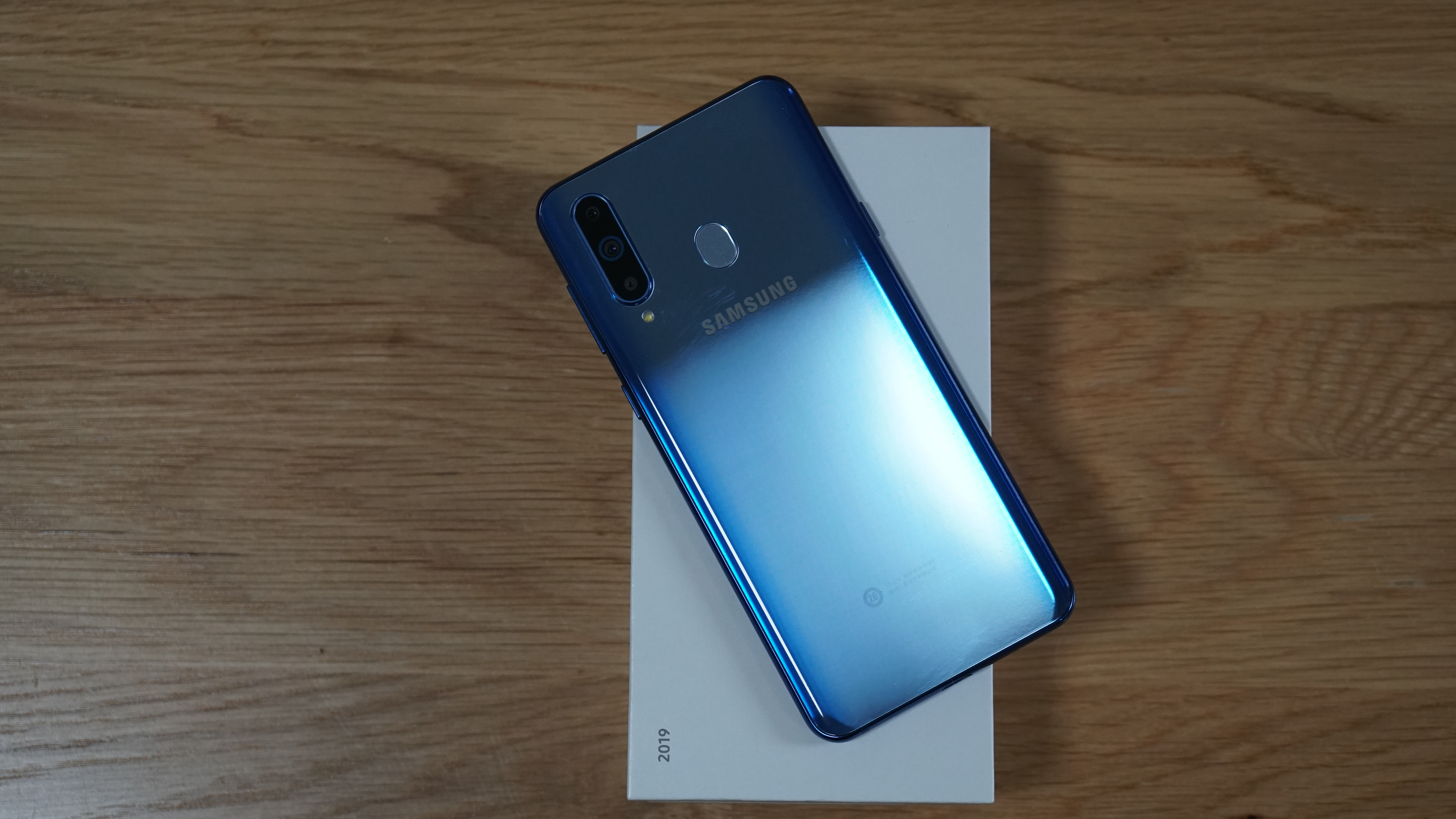 galaxya8s全面评测,三星a8s深度体验