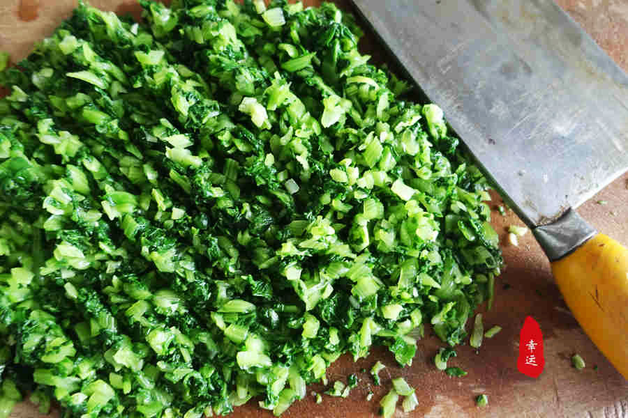 又白又大汁水四溢的包子,又软又好吃的包子