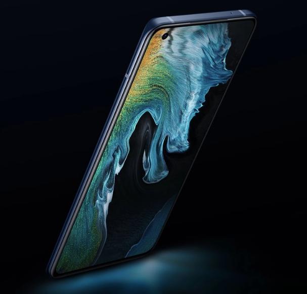 实况转播iQOO5在手机圈的现身说法（纯属娱乐）