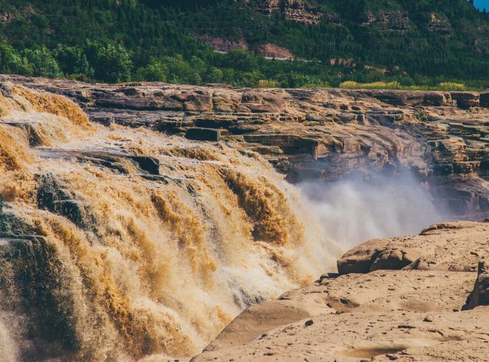 重温红色的圣地,重温红色之旅品味延安文化
