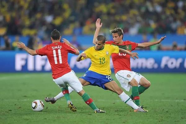 世界足坛首位1000球先生,当今世界足坛第一人梅西