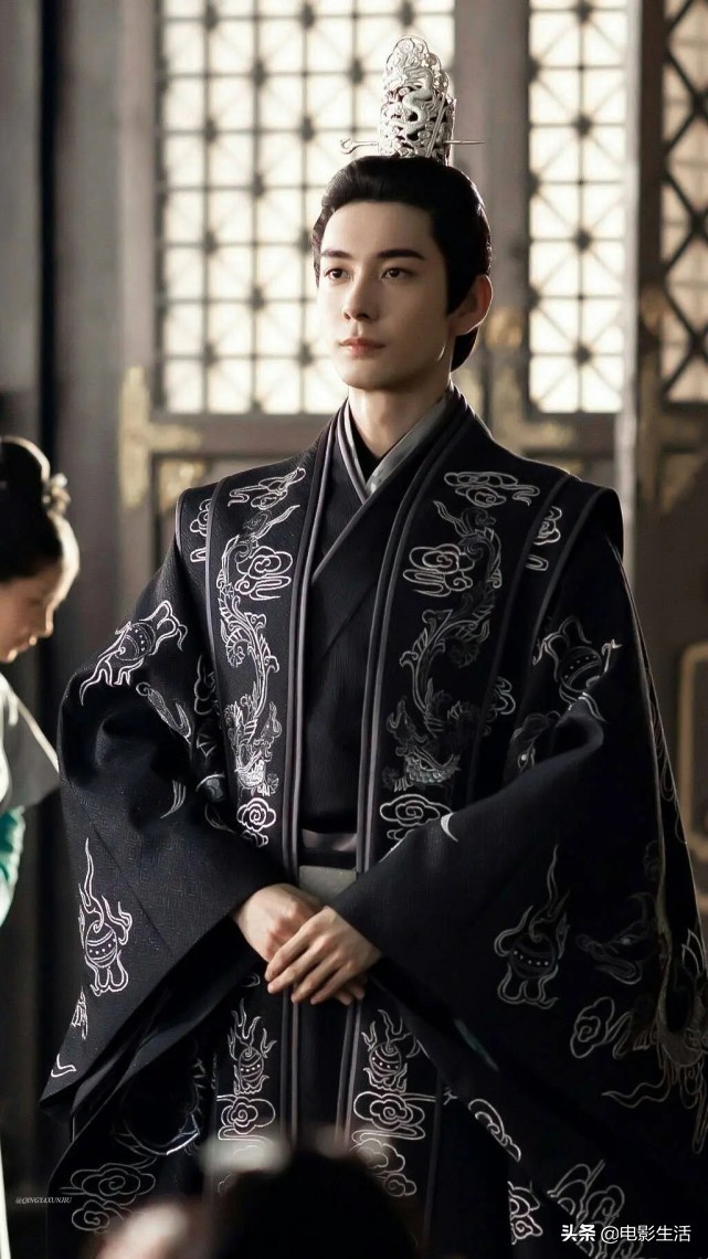 从《*宫东**》到《号手就位》，这个演员该火了